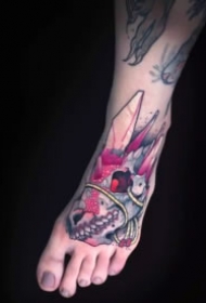 脚背上的一组Newschool纹身图案作品
