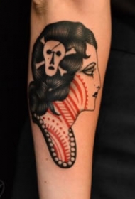 old school女孩的头像纹身图案欣赏