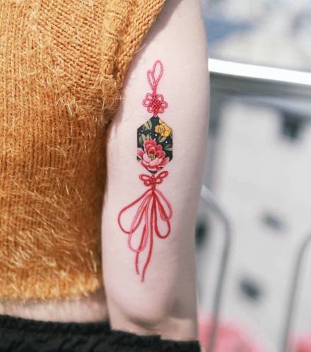 小清新的红色中国结纹身图案9张