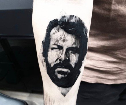 17张黑灰点刺朦胧人头像纹身欣赏