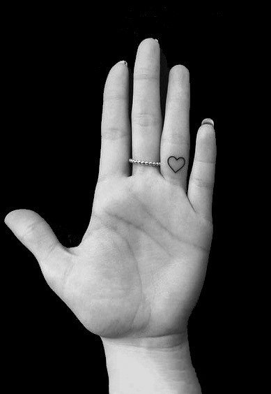 极简风格的黑色小清新纹身作品18张