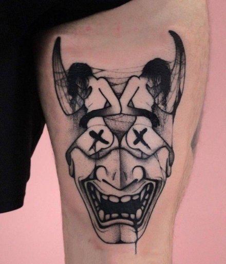 干干净净的18张黑灰插画风纹身图案