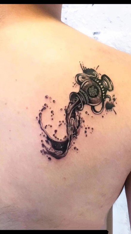 适合水瓶座的一组小清新纹身图片