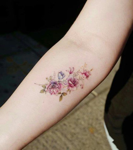 25张漂亮的女生小清新纹身图案