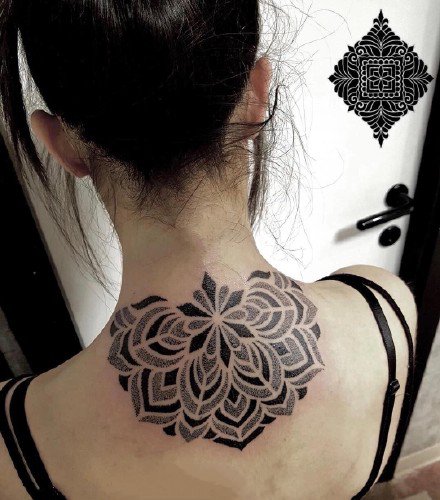 后颈部很适合的点刺梵花纹身图案9张