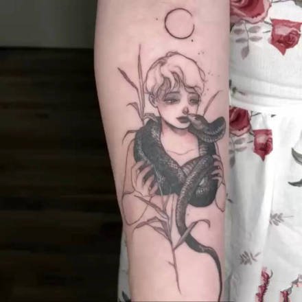 个性的一组蛇纹身图片欣赏