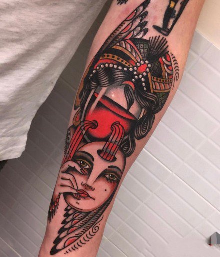 27张红色调风格的school女郎纹身图案