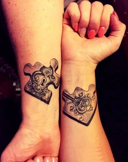 18组适合恋人的小清新成对情侣纹身图案