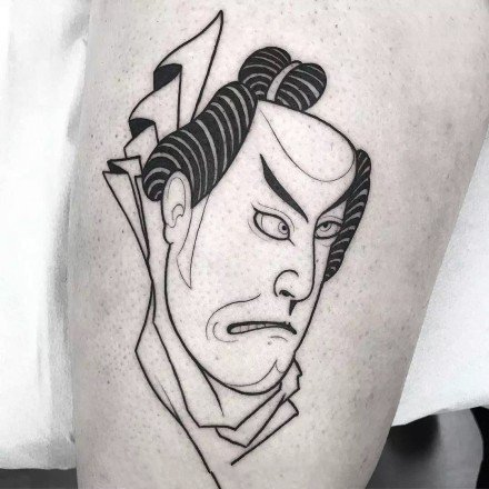 日式面具的暗黑线条简约纹身作品