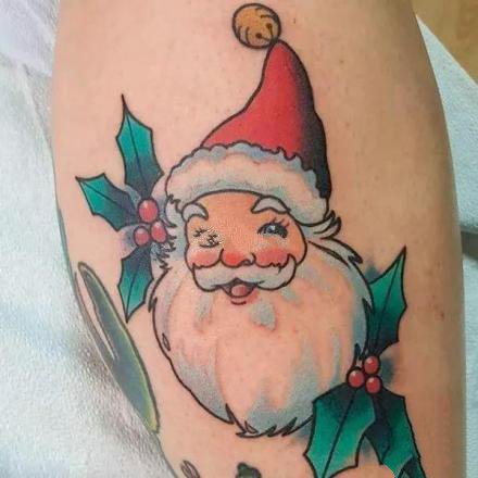 圣诞节主题的圣诞老人纹身图案