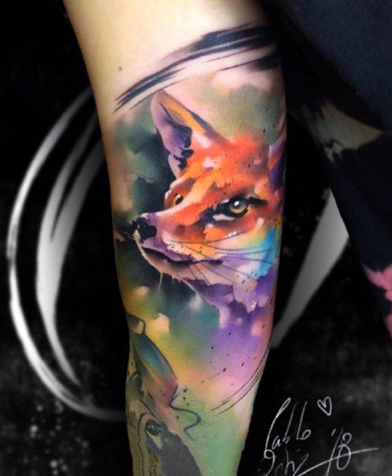 水彩色动物主题的彩色纹身图案