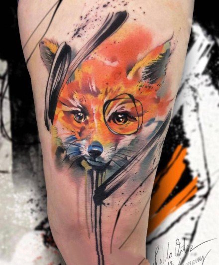 水彩色动物主题的彩色纹身图案