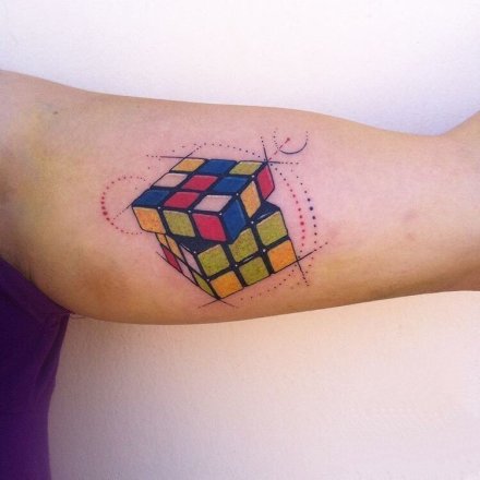 魔方主题的一组魔魔方纹身作品8张