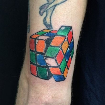 魔方主题的一组魔魔方纹身作品8张
