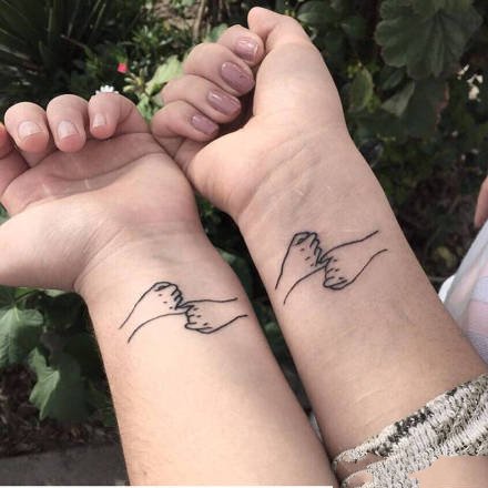 9张很好看的小清新情侣纹身图片