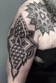 个性的一组点刺梵花纹身图案