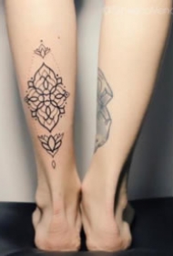 9组小腿后面的小清新成对纹身图案