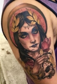 new school风格的美女肖像纹身图案