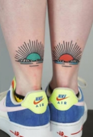 日出日落的一组简约太阳插画小纹身