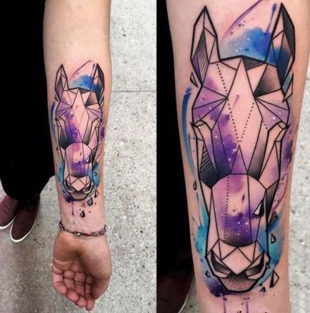 好看的一组彩色骏马纹身图案