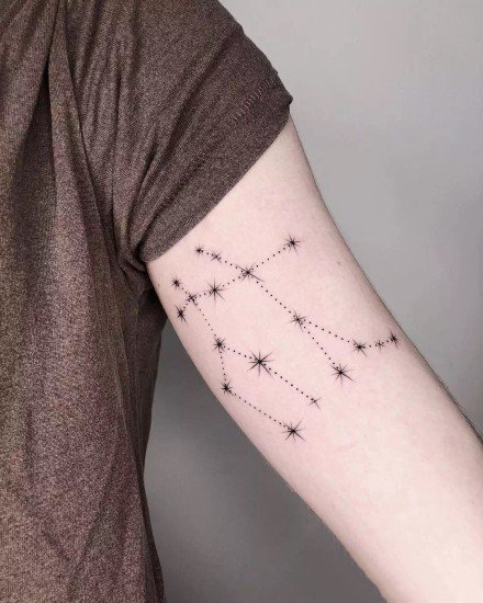 小星星连线的星座符号纹身图案
