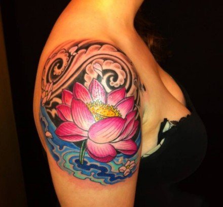 漂亮的一组莲花纹身图案赏析