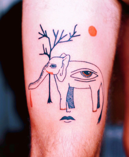 线条组成的涂鸦风格人脸纹身图片