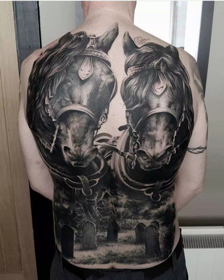 震撼的一组霸气大满背纹身作品图片