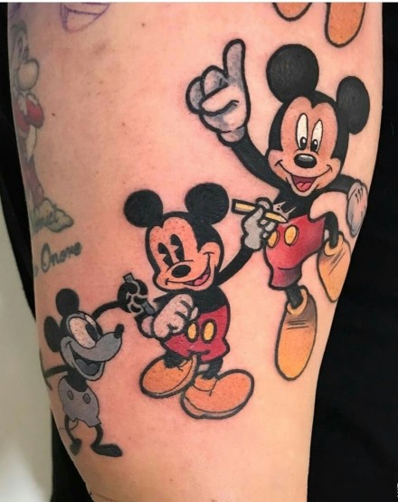卡通米老鼠的一组小纹身图片