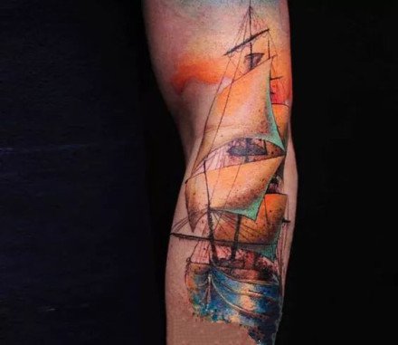 很漂亮的9张大帆船纹身图案