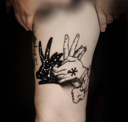 黑色星空元素的一组创意小纹身图片