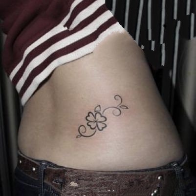 象征幸运的四叶草纹身作品图片