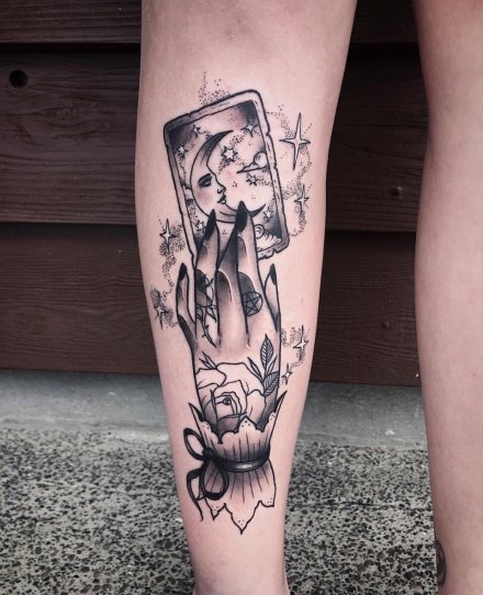 魔法主题的一组魔法扫帚帽子等纹身图案