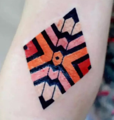 别致又不常见的漂亮图腾纹身图案