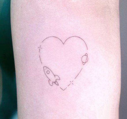 极简风格的简约小清新女生可爱小纹身