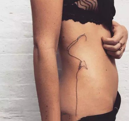 27组极简风格的简单线条纹身图案