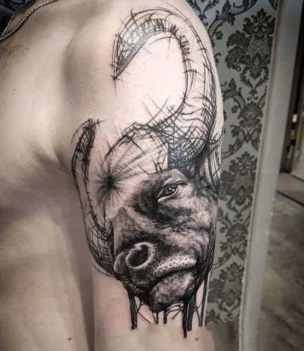 9张强壮的公牛头纹身图案欣赏