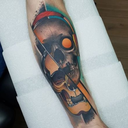 霸气侧露的包大臂骷髅纹身图案