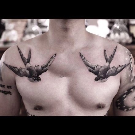 两只燕子主题的双飞燕纹身图案欣赏