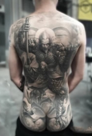 中国传统风格的大满背纹身作品欣赏