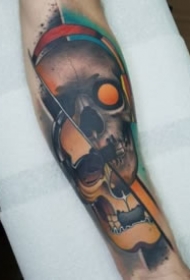 霸气侧露的包大臂骷髅纹身图案