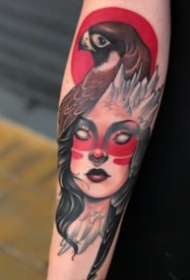 包手臂的一组newschool女郎纹身图