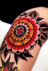 纹在膝盖上的oldschool梵花纹身图案缩略频道推荐图