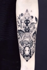 小臂上很有创意的小清新点刺纹身图案