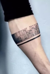 9张黑色的臂环手环纹身图片