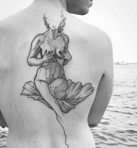 法国巴黎的浪漫裸女人像纹身图案