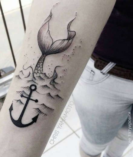 9张小清新的好看美人鱼尾巴纹身图片