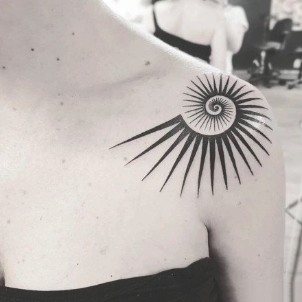 几何线性的一组创意图形纹身图案