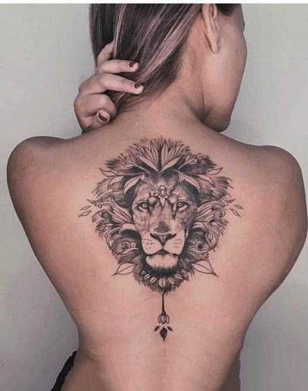 女孩子后背唯美的脊柱梵花纹身图案