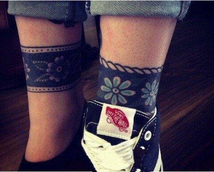 帅气的一组臂环手环纹身作品图欣赏